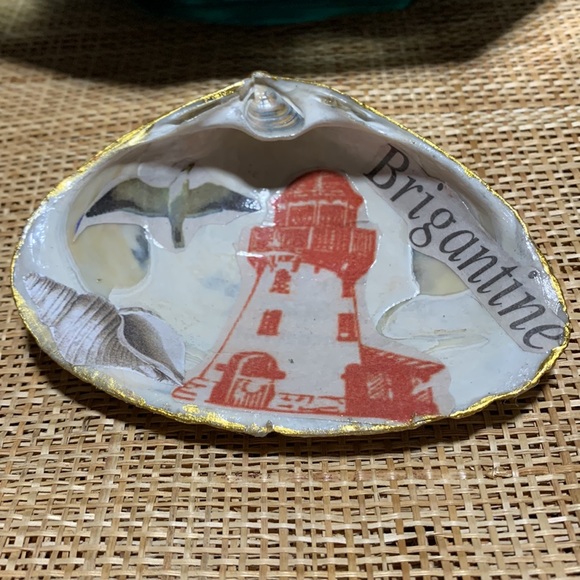 Decoupage Trinket Dish & Accent Piece Hand-painted & Glazed Seashell - Picture 2 of 5
